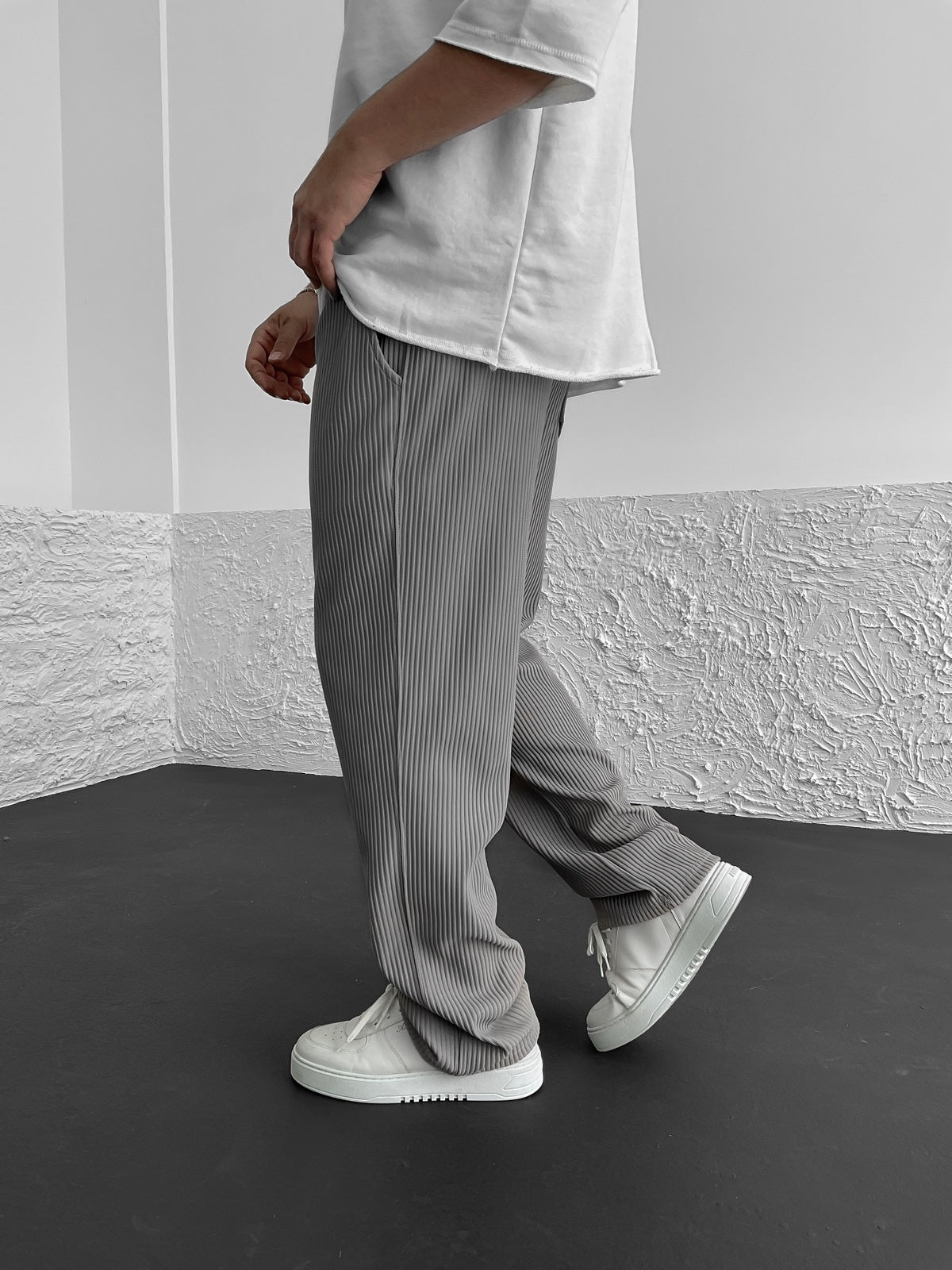 Abel | Relaxed Fit Corduroy Pants