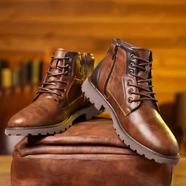 Jethro | Durable Boots with Laces